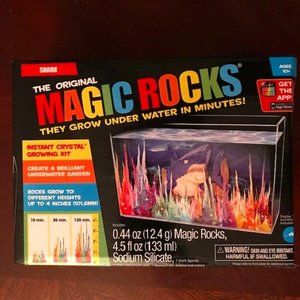 NWOT The Original Magic Rocks Instant Crystal Growing Kit - Shark